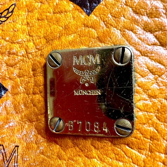 WOW POSHMARK - Authentic MCM Crossbody Festival Bag = FESTIVAL & CONCERT READY! - Picture 11 of 13